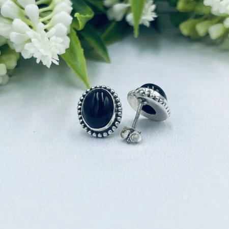 Onyx Oval Studs 11x14