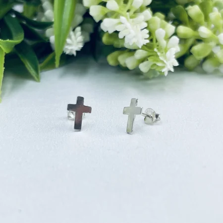 Plain Cross Studs 10x5