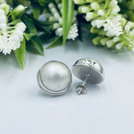 Mabe Stud Earrings 18mm
