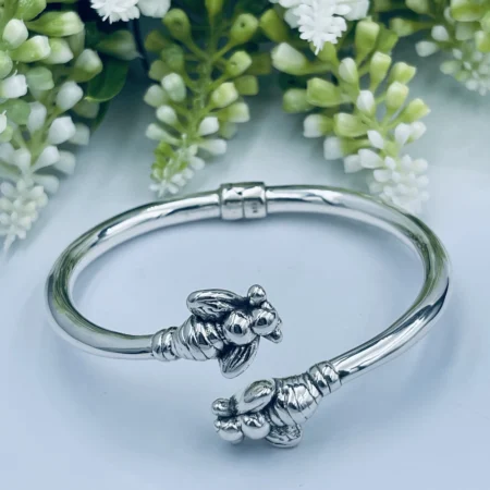 Classic Hinged Bee Bangle