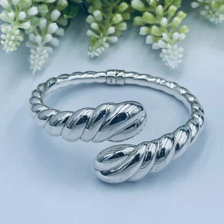 Twisted Teardrop Hinged Bangle