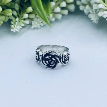 Sterling Silver 13mm Classic 3 Rose ring