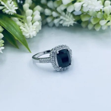 Sterling Silver Ring with Square Onyx Centre Stone 15mm